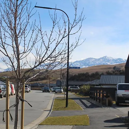 Blue Skies Guest Accommodation Queenstown Exterior photo